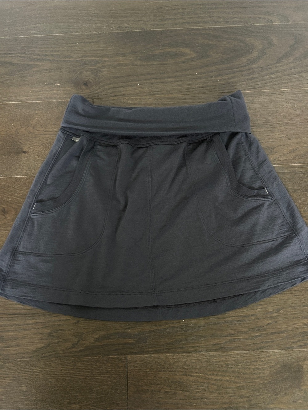 Icebreaker Women’s Navy Active Skirt with Pockets